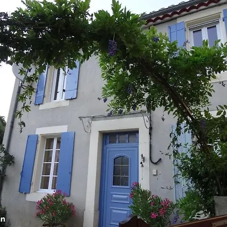 Hébergement de vacances La Maison Bleue, Nid Chaleureux En Bord De Riviere Rennes-les-Bains