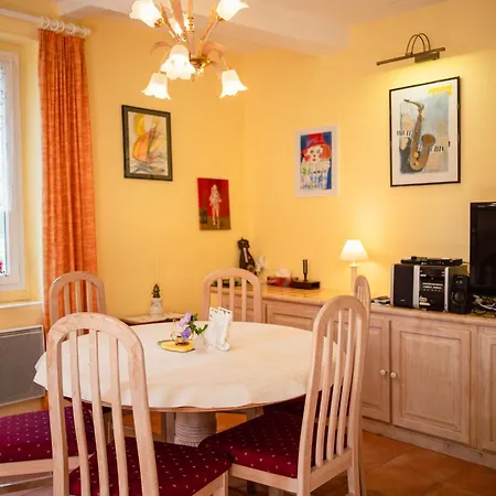 La Maison Bleue, Nid Chaleureux En Bord De Riviere Vakantiehuis