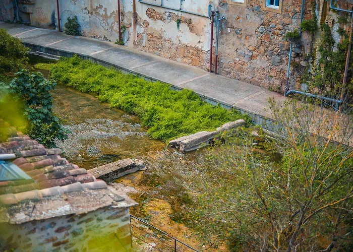 La Maison Bleue, Nid Chaleureux En Bord De Riviere *