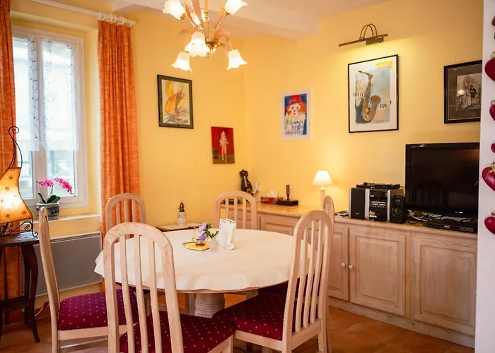 La Maison Bleue, Nid Chaleureux En Bord De Riviere Semesterbostad